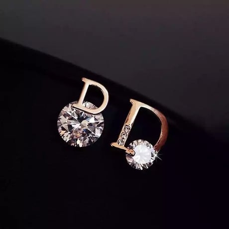 【Silver即納】Dモチーフ アシンメトリーピアス 2色展開
