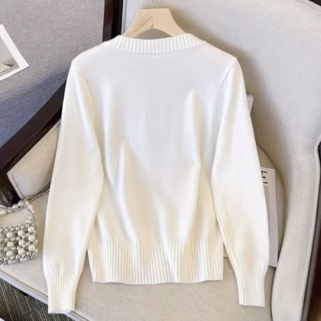 エレガントデザイン ラウンドネックニット 2色展開