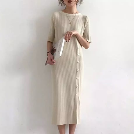 【Black即納】サイドボタンスリット ハーフスリーブリブニットワンピース 2色展開