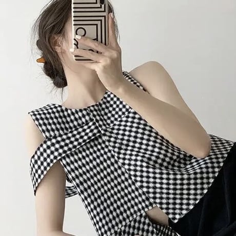 ドレープデザイン ストラップノースリーブトップス 2色展開