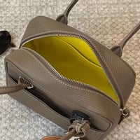 スクエアソフトレザーバッグ