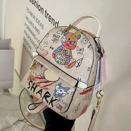 ベアーグラフィティ リュック 3色展開
