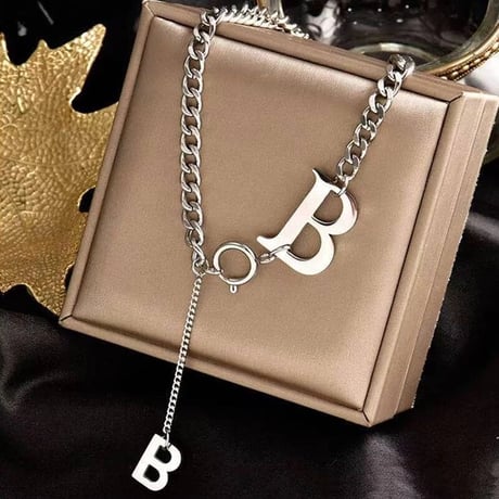 Bモチーフ チェーンストラップネックレス 2色展開