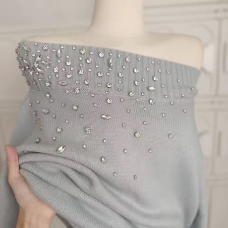 ビジューオフショルニット 2色展開