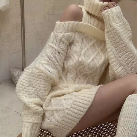 ショルダーカット ハイネックニットワンピース