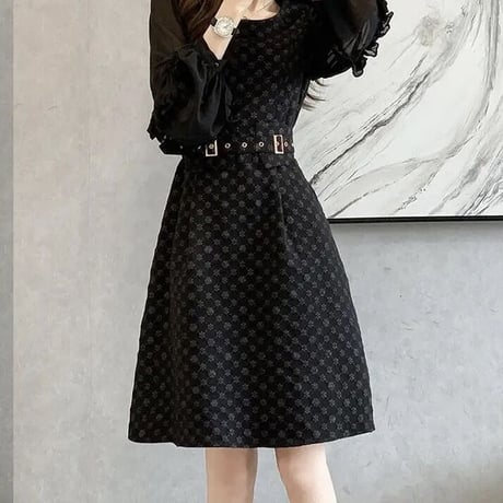 フリルシフォンスリーブ フラワーステッチワンピース 2色展開