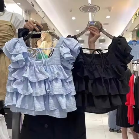 スクエアネックフリルブラウス 3色展開