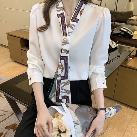 パールモチーフ タイ付きブラウス 2色展開