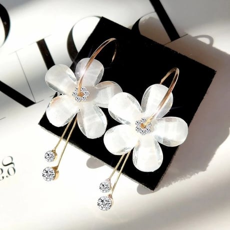 【即納】ジルコニア フラワーフープピアス