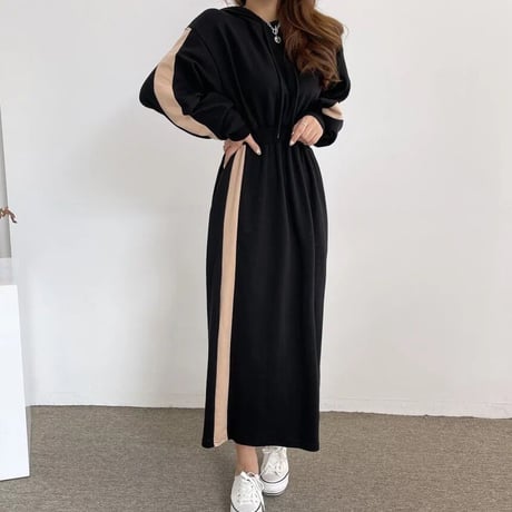 サイドライン フーディスウェットワンピース 2色展開