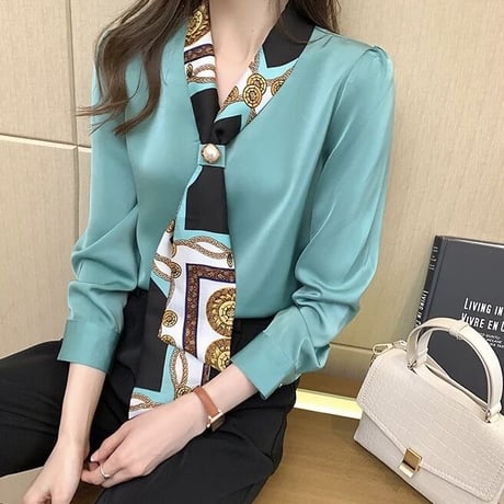 パールモチーフ タイ付きブラウス 2色展開
