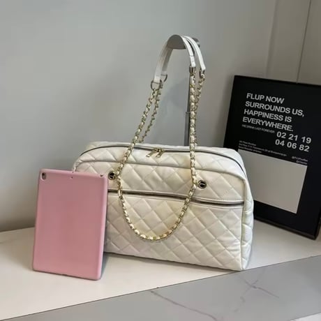 ビッグキルティングバッグ 2色展開