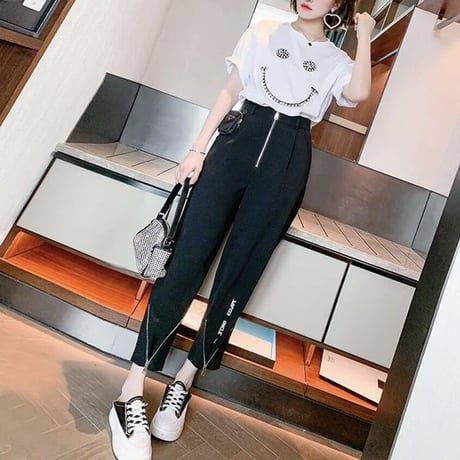 ラインストーンスマイリー Tシャツ 2色展開