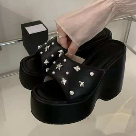 シルバースタッズハイソールサンダル 2色展開