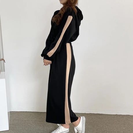 サイドライン フーディスウェットワンピース 2色展開