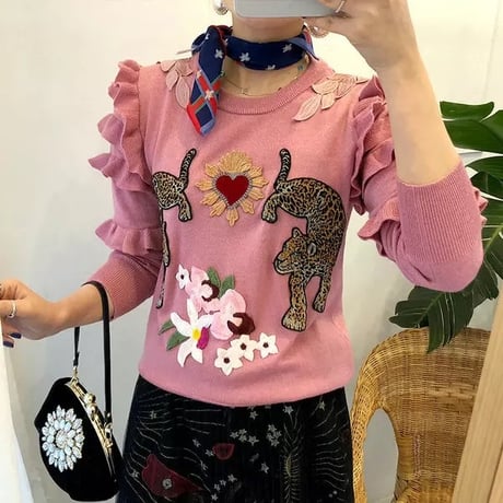 【Pink Lサイズ即納】フリルチーターワッペンニット 2色展開