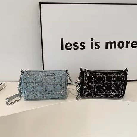 シルバーリベットハートチェーンバッグ 2色展開