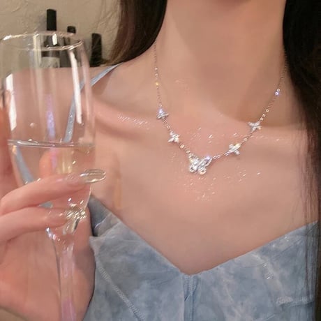 バタフライモチーフ ジルコニアネックレス