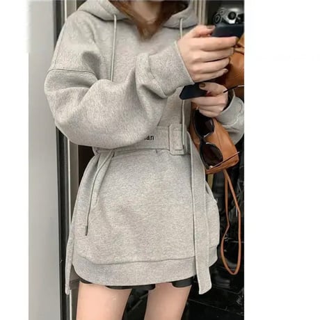 レターベルト フーディミニワンピース 2色展開