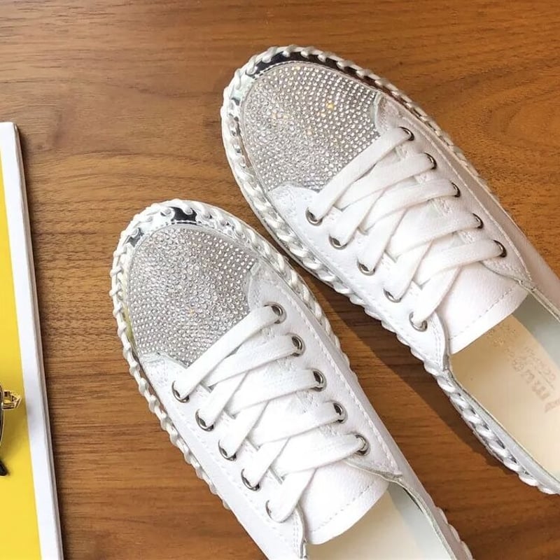 新品　FIT JOY フィットジョイ　 シルバー ストーン装飾 スニーカー フィットジョイ シルバー ストーン付き スリッポン - メルカリ
