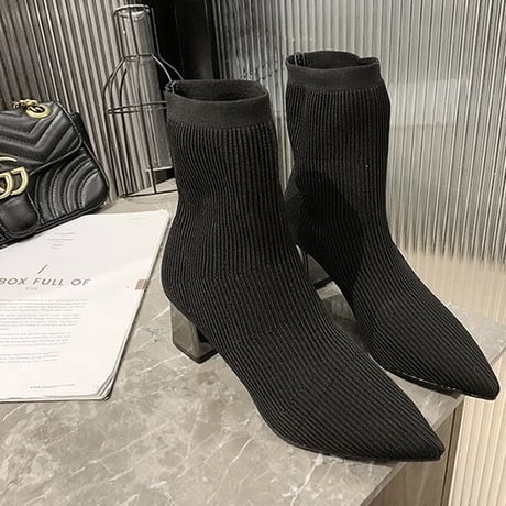 スクエアヒール ソックスブーティ 2色展開