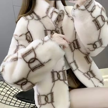 ハイネックファージャケット 2色展開