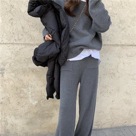 バックロゴ ニットセットアップ 2色展開