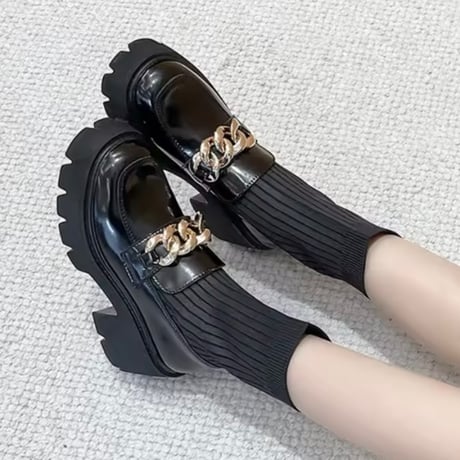 ゴールドバックルソックスブーツ