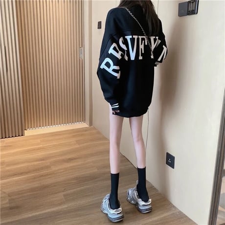 バックビッグロゴ オーバースウェット 2色展開