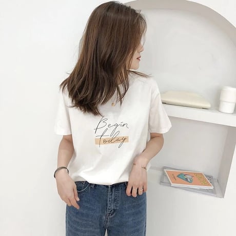 フロントレター Tシャツ 2色展開