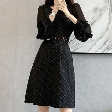 フリルシフォンスリーブ フラワーステッチワンピース 2色展開