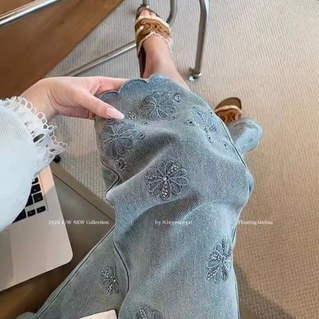 ヴィンテージフラワーストーンデニムパンツ