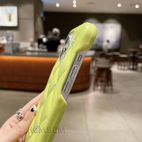 【White 14pro即納】クロスキルティング ストーンiPhoneケース 8色展開