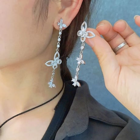 ジルコニアバタフライ チェーンピアス