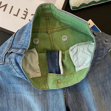 ポイントグリーン デニムパンツ