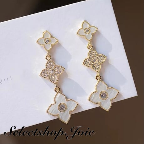 シェルフラワー ジルコニアピアス