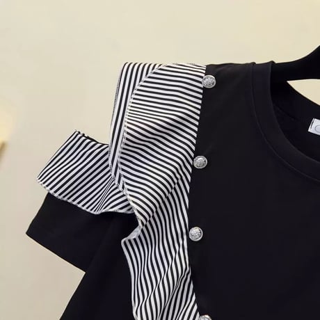 ボーダーフリル シルバーボタンTシャツ