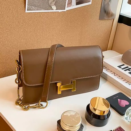 ゴールドバックル ショルダーバッグ 3色展開