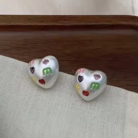 カラフルハートピアス