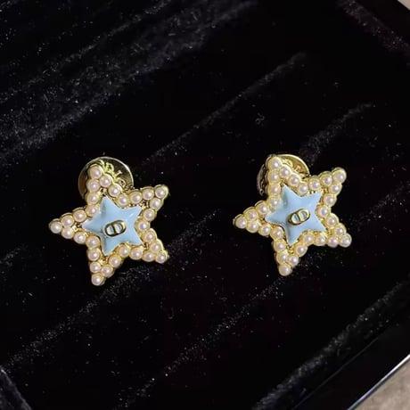 パールスターピアス 2色展開