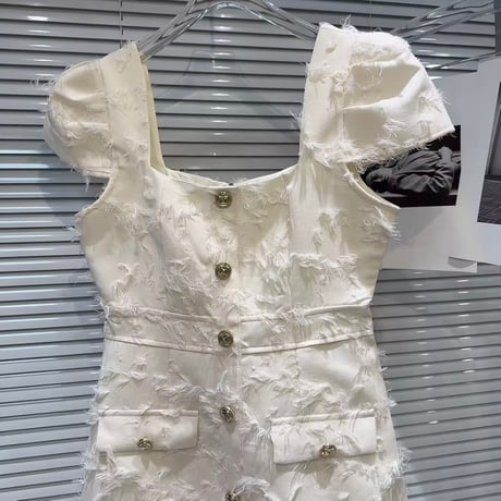 スクエアネックタッセルワンピース 3色展開