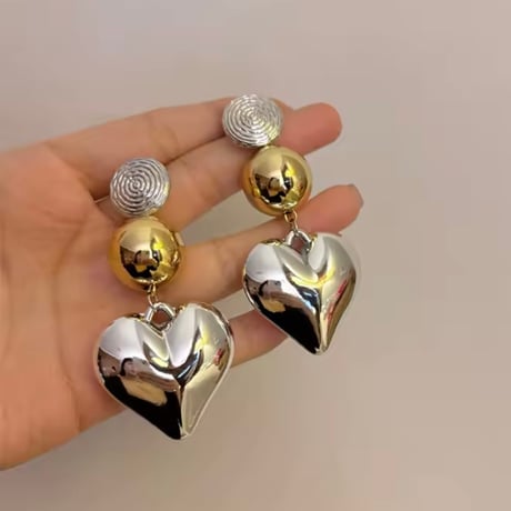 メタルハートピアス