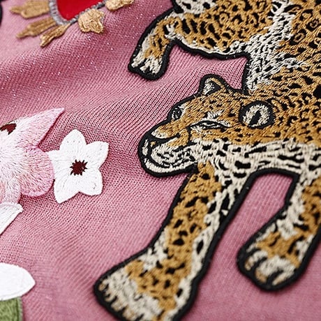 【Pink Lサイズ即納】フリルチーターワッペンニット 2色展開