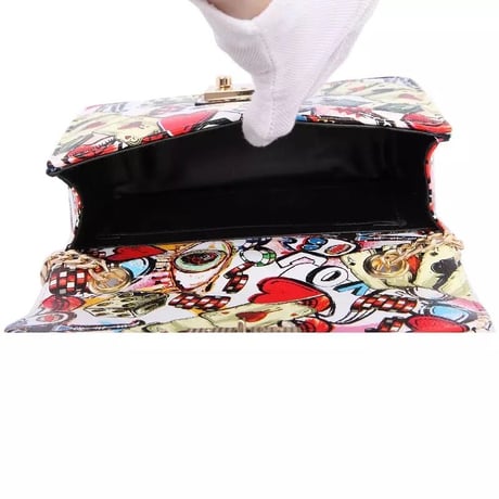 グラフィック チェーンバッグ 3色展開