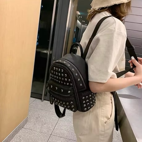 【2サイズ】スタッズPUレザーリュック 3色展開