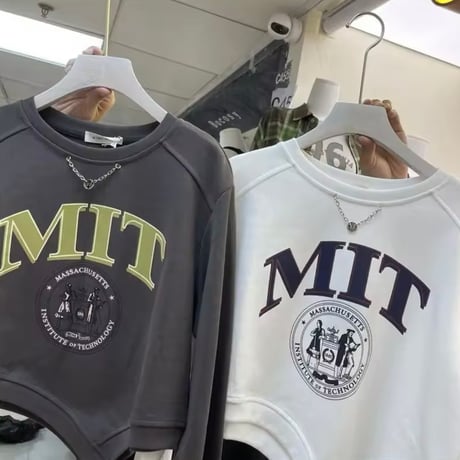 MITスウェットトップス 3色展開