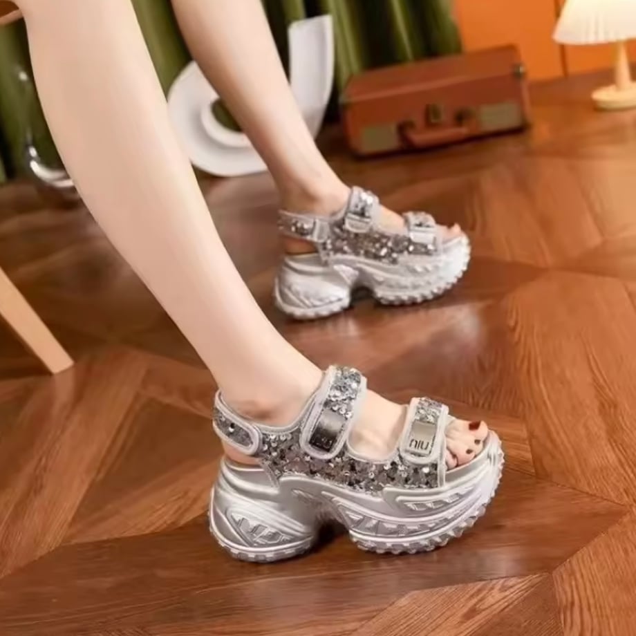 68456a9f4b9bcaef3126f582
