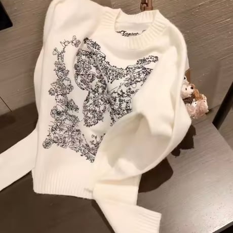 バタフライフラワーステッチニット