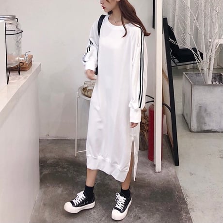 ラインスリーブ サイドスリットルーズワンピース 3色展開