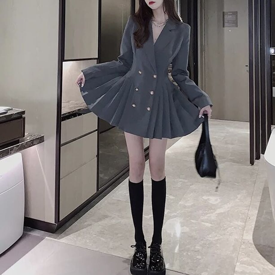 6151c52e51244e082bf08833